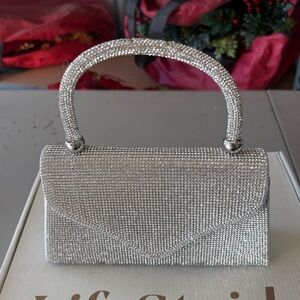 Beautiful sparkly purse!